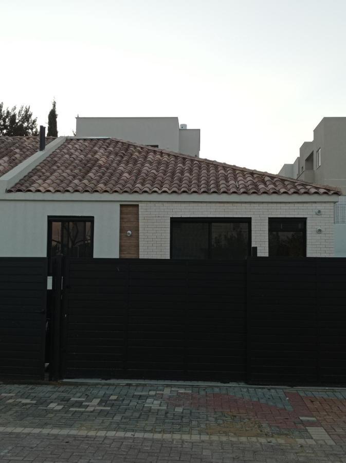 צימר ברחובות- Tara ארוח Tzimmer יש ממד במתחם Exterior photo